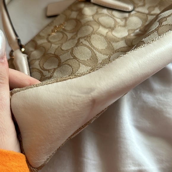 Coach satchel cream colored - Picture 8 of 8